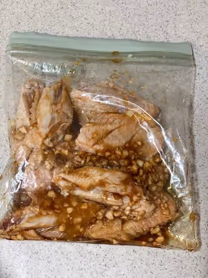 蒜香蜂蜜烤雞翅（空氣炸鍋版）