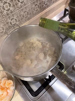 鮮蝦蒜香奶油意面