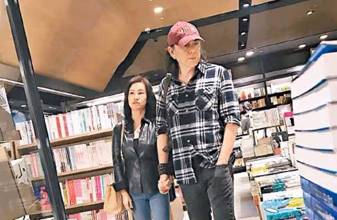 愛妻心碎，61歲影帝認出軌小三抱孩子上門，坦言簽了離婚協議書，對象竟是他的外甥女