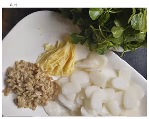 草子（草頭）炒年糕
