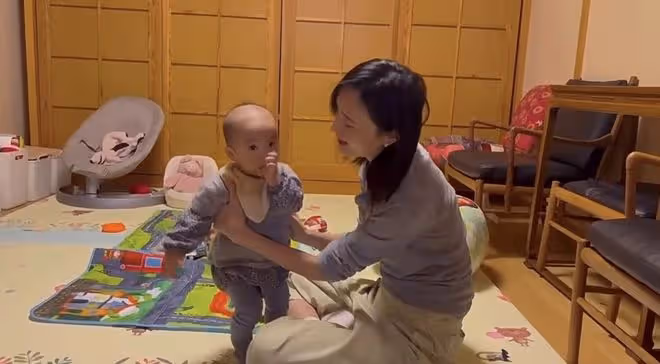 李亞鵬妻子曬帶娃日常，透露寶寶乳名叫小阿喜，豪宅裝修古風古味