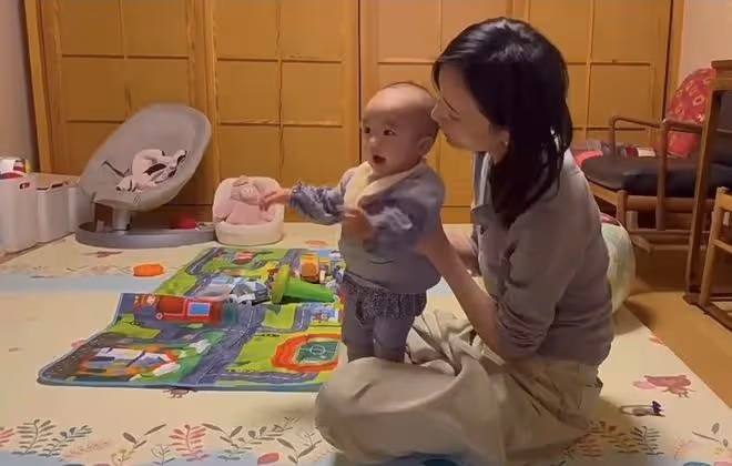 李亞鵬妻子曬帶娃日常，透露寶寶乳名叫小阿喜，豪宅裝修古風古味