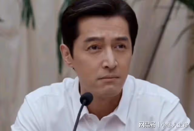 縣委大院又一張熟面孔！拍完歡迎光臨拍縣委大院，28歲氣質佳