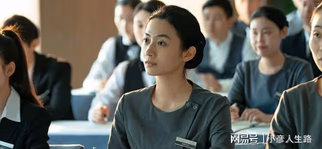 縣委大院又一張熟面孔！拍完歡迎光臨拍縣委大院，28歲氣質佳