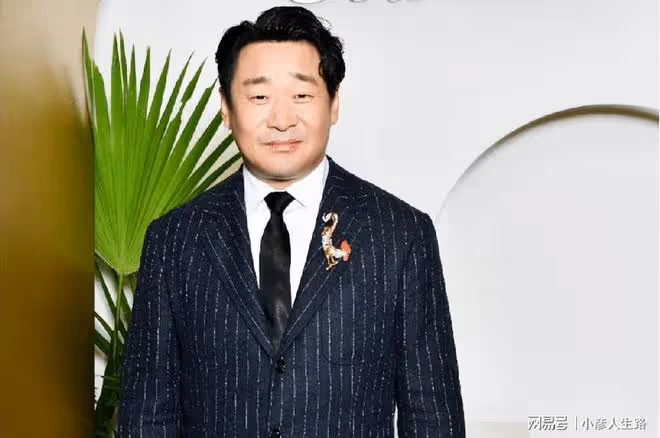 求求你，沒點實力別演警察，這四位男星才是真正的「制服誘惑」