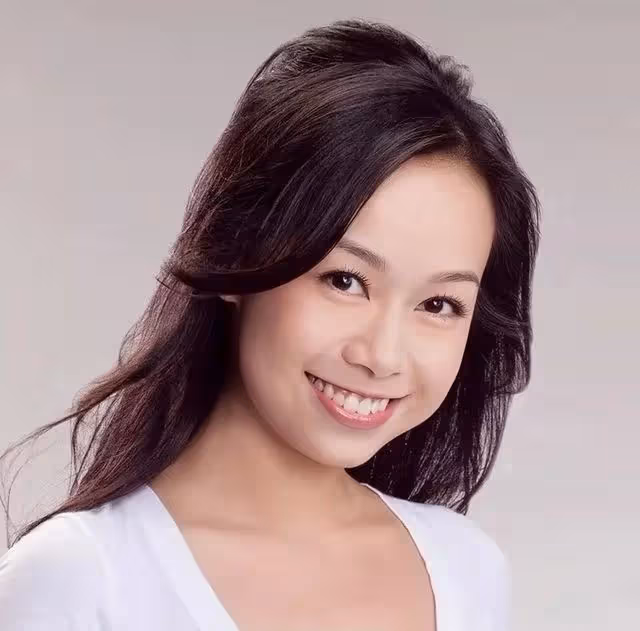黃心穎被曝將與男友結婚！罕見出鏡滿臉笑容，三年無工作依舊富貴