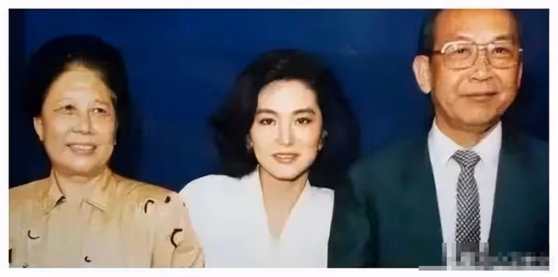 不以明星女兒為傲！林青霞母親「與大女兒失散40年」晚年與丈夫「獨居」71歲從12樓一躍而下