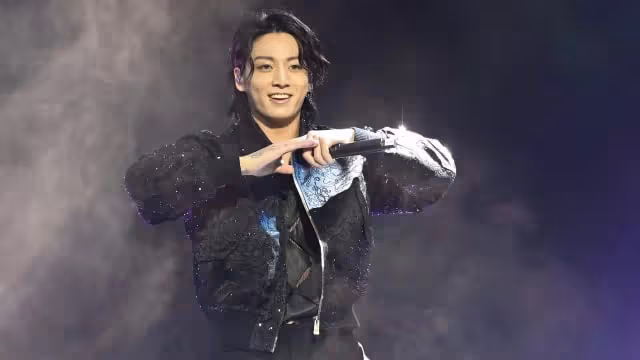 BTS成員Jin準備入伍　曬平頭照自誇「比想像中可愛」