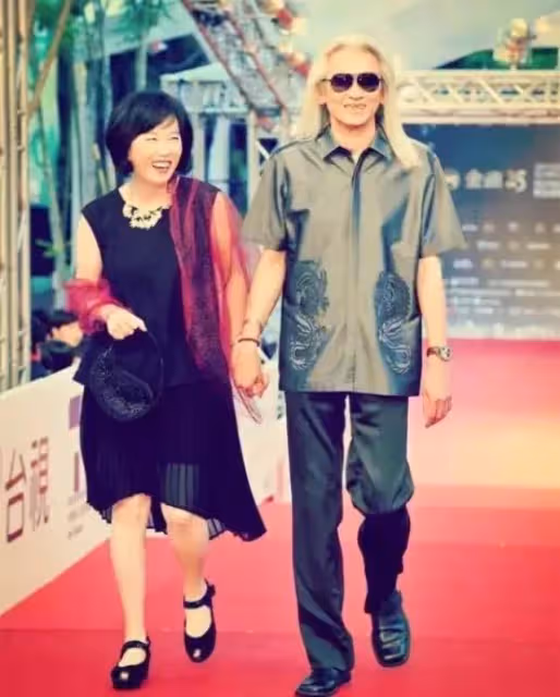 62歲音樂人林秋離去世，徒弟林俊傑發文悼念，兒子捐肝也未能救回