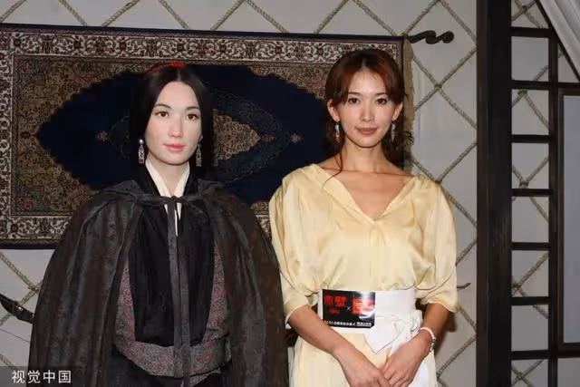 明星蠟像差距可真大！鄧紫棋同框蠟像「宛如雙生」真假難分　林志玲蠟像卻「尷尬」到本尊笑都笑不出