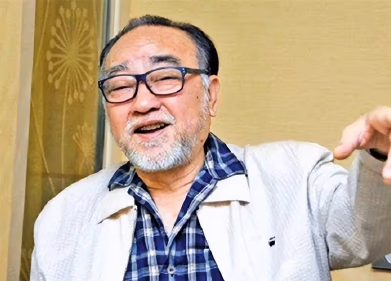 老戲骨盧海鵬迎81歲生日，須髮皆白變化大，眾星齊聚豪宅太熱鬧