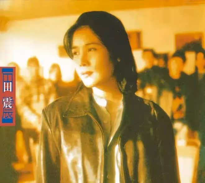 穿著暴露去賣唱，直播間求粉絲打賞，這些過氣歌手怎麼成了這樣？