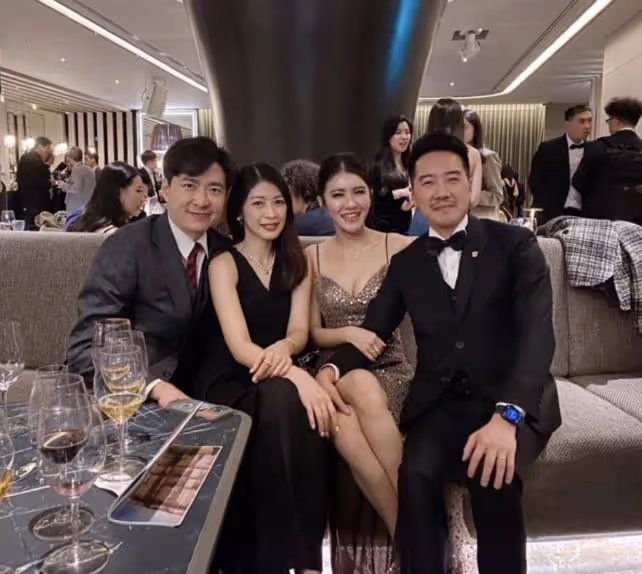 林志穎弟弟林志鑫攜妻赴酒會，當眾向老婆索吻，家庭幸福不輸小志