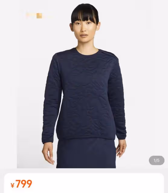 48歲徐靜蕾美國吃串串香！與男粉貼身合影，身材發福手部青筋直冒