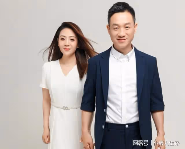 繼張歆藝李艾張藍心後,楊威老婆也感染新冠,高燒39度至今未退燒