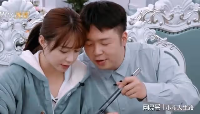 杜海濤瘦脫相，大圓臉變錐子臉，皮膚白嫩，越來越像王櫟鑫