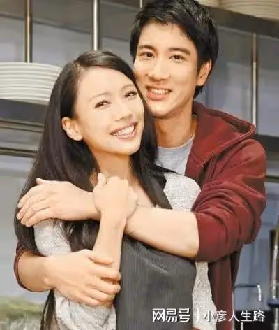 曝王力宏李靚蕾關係緩和,為方便探視家人,他已搬回舊居附近居住