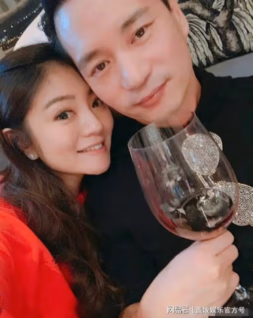 安以軒老公被捕後首發言，情緒激動稱不知情，安以軒未到場疑不合