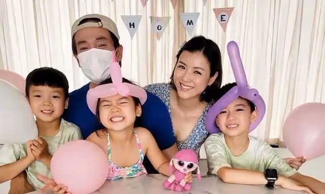 香港知名女星復出之路不順！突然宣布確診聲音嘶啞，新劇暫停拍攝
