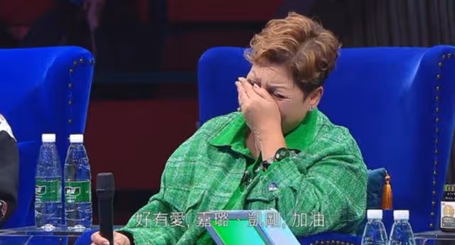 觸景生情！知名港星憶亡夫泣不成聲，患癌花巨額醫治仍未能挽留