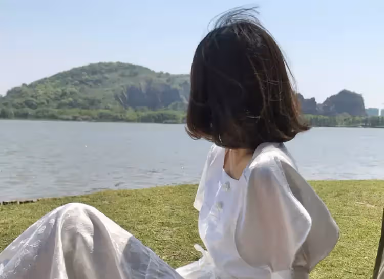 妹妹有錢卻不願給我爸治病，等我爸立下遺囑，她想從我手裡搶房子
