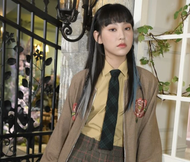 17歲TVB女星內地走紅,半年已賺500萬,搬進千萬豪宅有專車接送