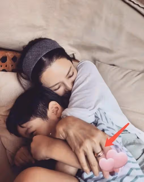 蔡琳曬照為兒子慶生，高梓淇隔空送祝福，女方戴婚戒疑有新戀情