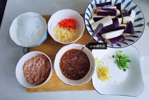 茄子肉末🍆粉絲煲