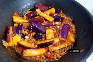 茄子肉末🍆粉絲煲