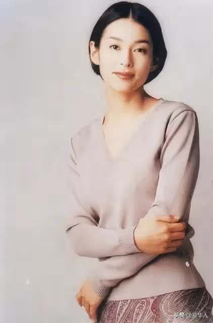 曾紅遍亞洲的「日劇女神」，被控制狂丈夫囚禁20多年，現狀如何？
