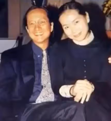 結婚34年無子女！目睹富豪丈夫「梅開四度」　59歲女星堅持「不生子不離婚」：沒必要生小孩