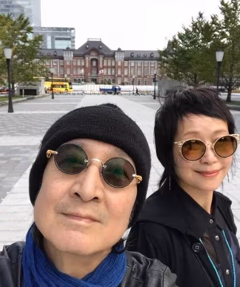結婚34年無子女！目睹富豪丈夫「梅開四度」　59歲女星堅持「不生子不離婚」：沒必要生小孩