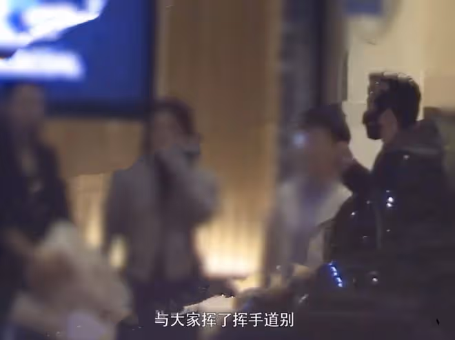 復合有望？黃曉明晚上聚餐後回前妻所在小區，Angelababy也在家裡