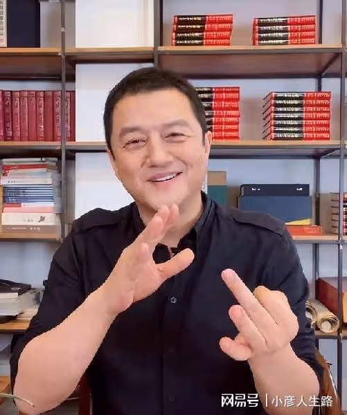 李亞鵬確認感染新冠！小19歲嬌妻端茶遞水，體貼照顧讓他感動落淚