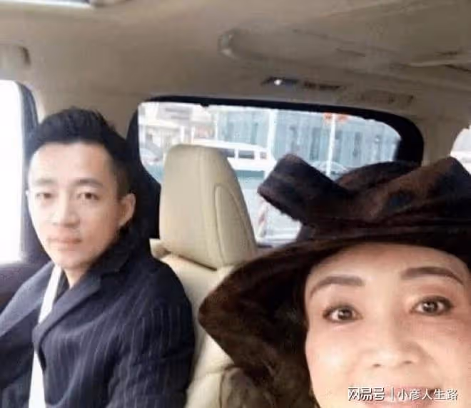 張蘭正面回應國籍問題！引髮網友質疑，小S卻在台綜混得風生水起