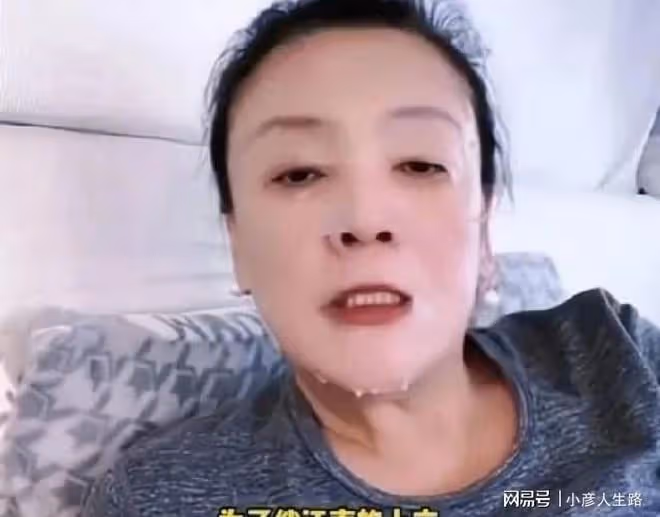 張蘭正面回應國籍問題！引髮網友質疑，小S卻在台綜混得風生水起