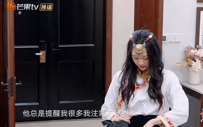 劉芸生病鄭鈞不關心，兩人吵架長達一月分開睡，對比鄭愷差距大