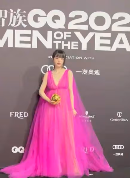 GQ盛典生圖來了：田曦薇造型翻車，馬思純顯老，張嘉倪瘦了一圈