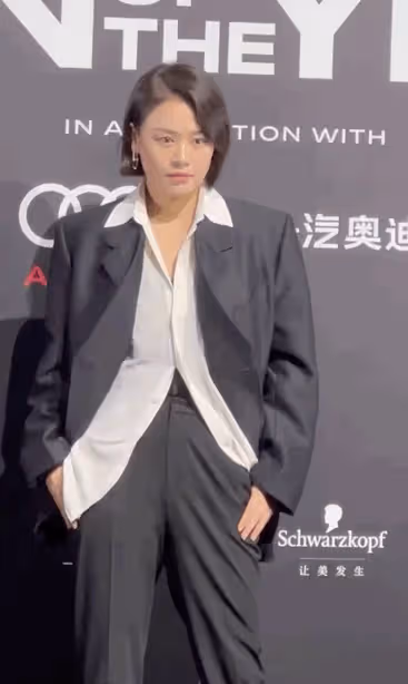 GQ盛典生圖來了：田曦薇造型翻車，馬思純顯老，張嘉倪瘦了一圈