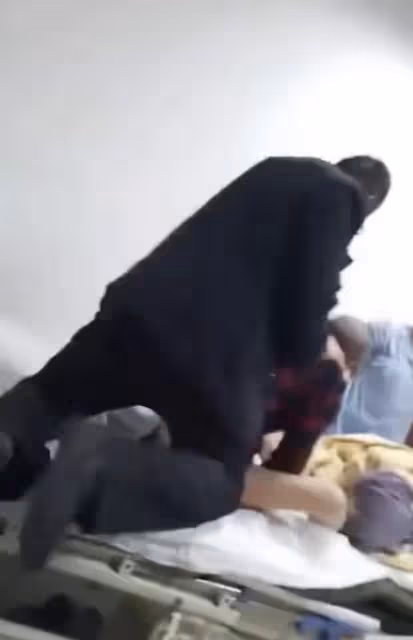 腦溢血住院!69歲老父臥床「疑遭兒賞巴掌重壓」引全網撻伐 孝子揭「辛酸真相」:沒經歷過沒辦法懂