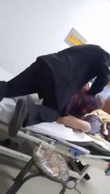 腦溢血住院!69歲老父臥床「疑遭兒賞巴掌重壓」引全網撻伐 孝子揭「辛酸真相」:沒經歷過沒辦法懂