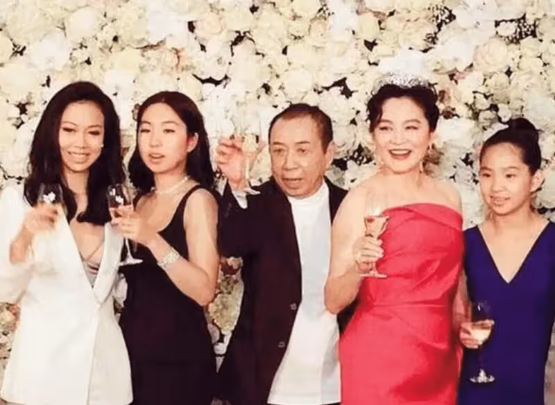 懶理婚變傳聞！68歲林青霞「大膽表白老公」　自曝僅有一次「被氣到發抖」：真太過分了
