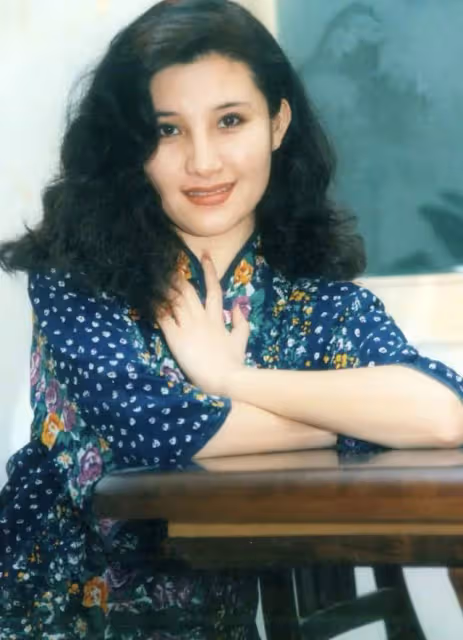 林永健51歲老婆罕曬照，穿百元老奶奶棉服，確診新冠滿臉疲憊仍美