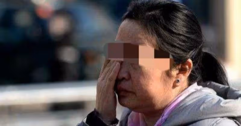 兒子沉迷網賭，母親將百萬房產都給兒媳，兒子去世兒媳才說出真相