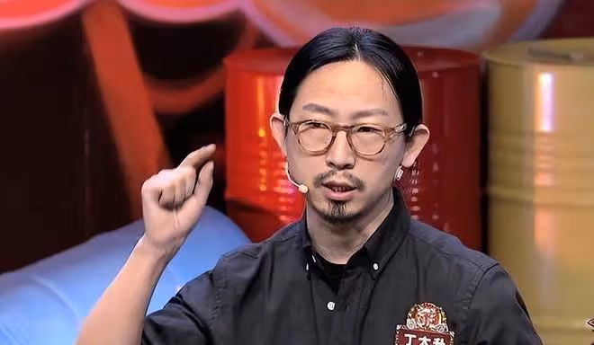 一部代表作都沒有，卻高高在上當評委，小丑鬧劇何時才能停止？
