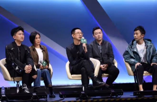 一部代表作都沒有，卻高高在上當評委，小丑鬧劇何時才能停止？