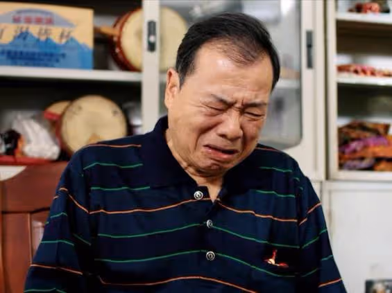廖峻兩次中風，失去生活勇氣，幸得兒子在身邊陪伴和鼓勵，才終於重拾信心，網贊：真的是大孝子
