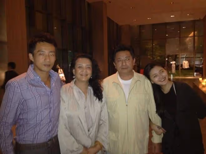 張蘭自曝和汪小菲已無聯繫，深夜自責稱是不合格的母親，隔空道歉