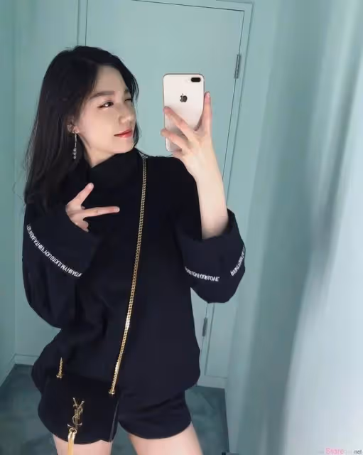 和王一博傳了5年緋聞，破產仍不被網友原諒，綦美合口碑怎麼碎的