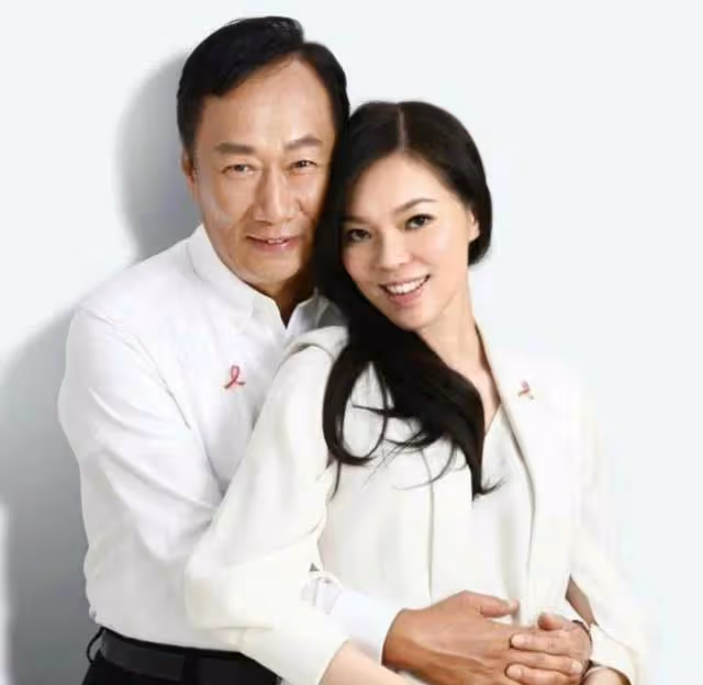 富士康老闆娘曾馨瑩：擊敗劉嘉玲嫁郭台銘，還想為七旬老公拼四胎